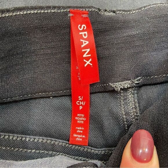 Brand new with Tags Spanx Black Stretch Twill Cargo Pants Size XS Petite - Picture 14 of 16
